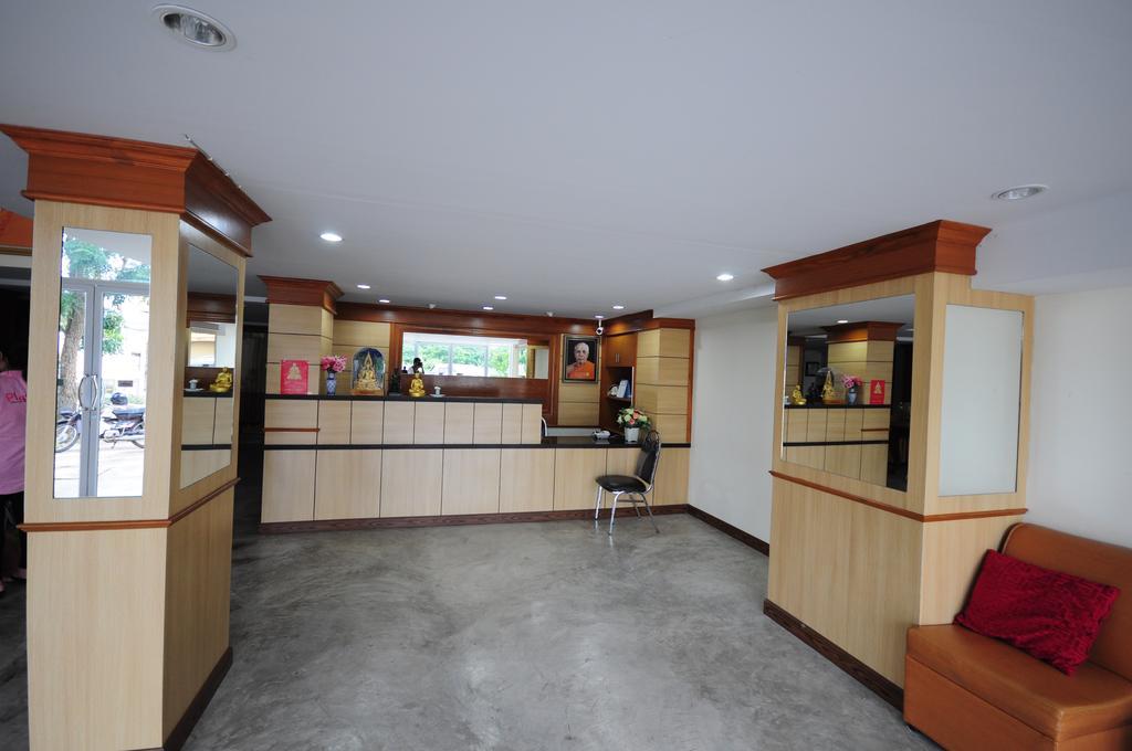 Phoonsab Hostel พิษณุโลก ภายนอก รูปภาพ