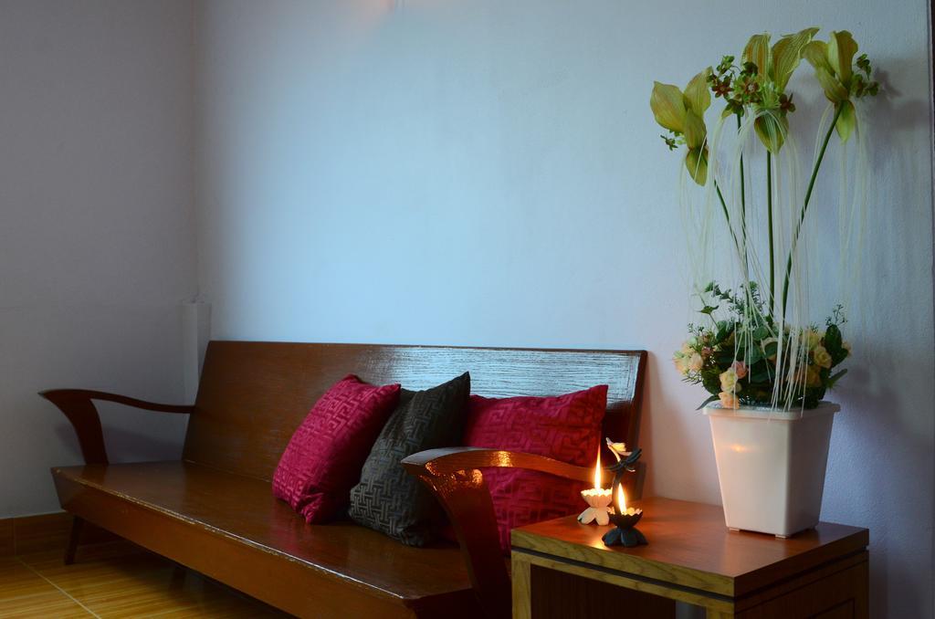 Phoonsab Hostel พิษณุโลก ภายนอก รูปภาพ